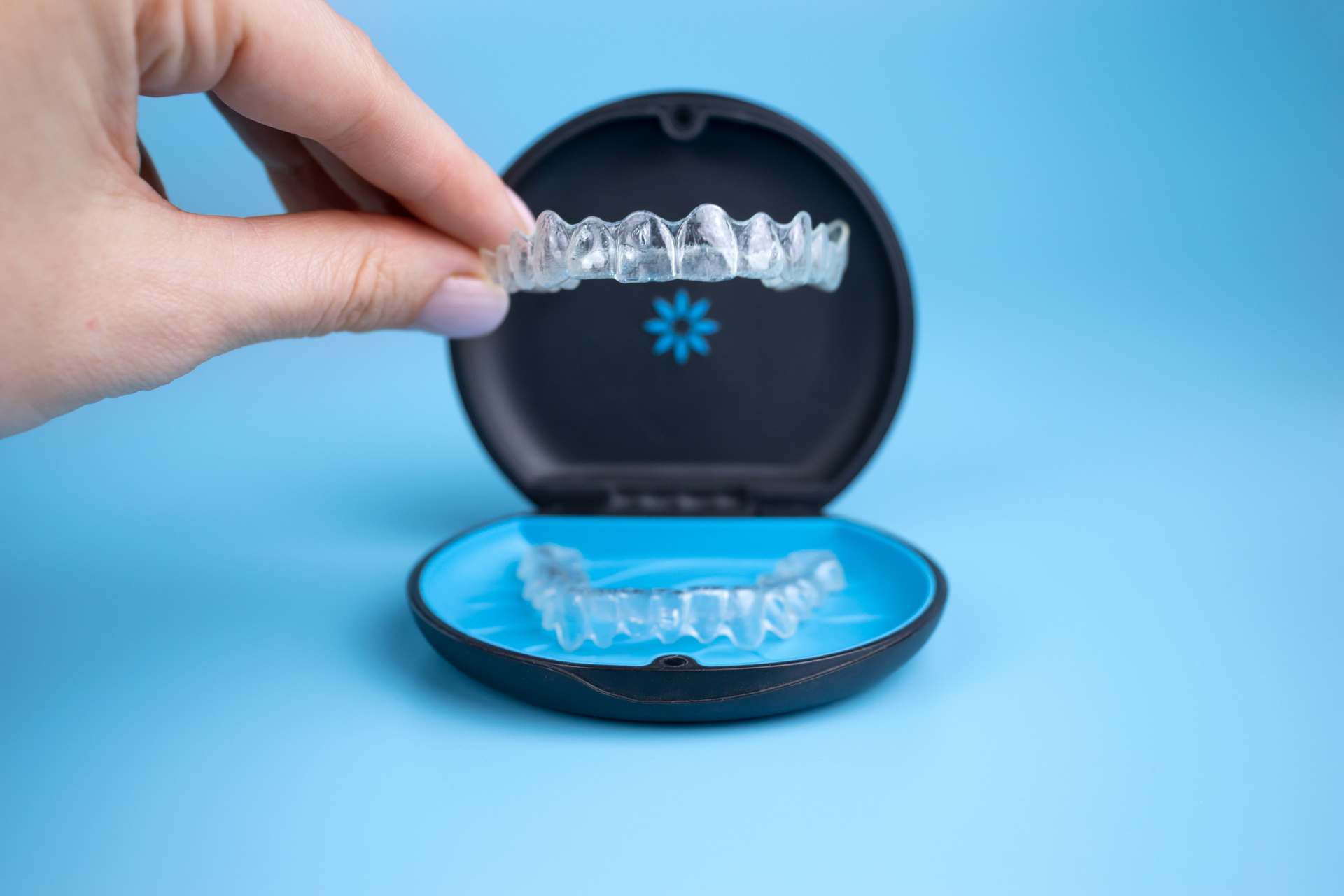 Comparison chart of Invisalign and traditional braces for Milwaukie residents.